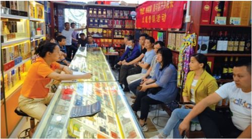 赤壁市烟草专卖局“知音大讲堂”首次走进零售户店 深化服务，赋能终端