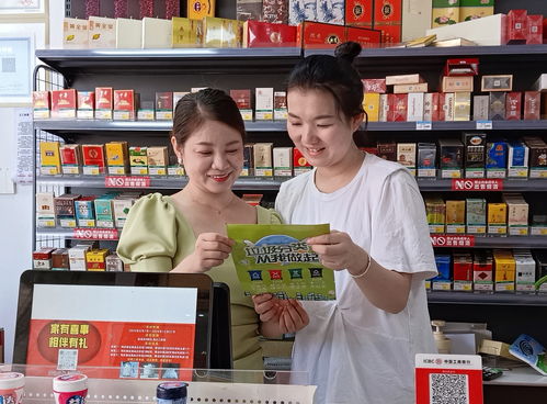 江西上饶广信区局分公司开展送绿进店铺行动，助力烟草零售绿色发展